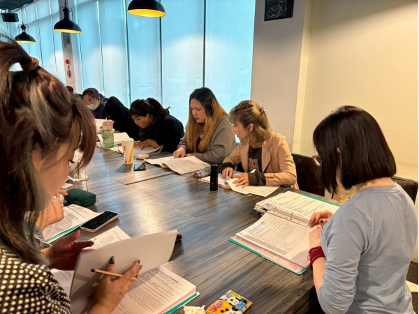 LINE_ALBUM_2025.11月-店務會議_261007_10